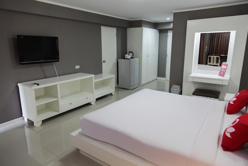 Zen Rooms Bangchak Banguecoque Exterior foto